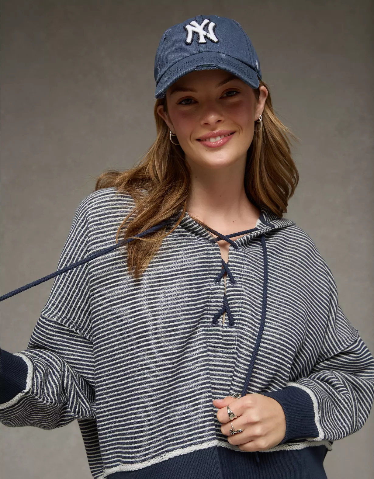 AE Big Hug Lace-Up Hoodie