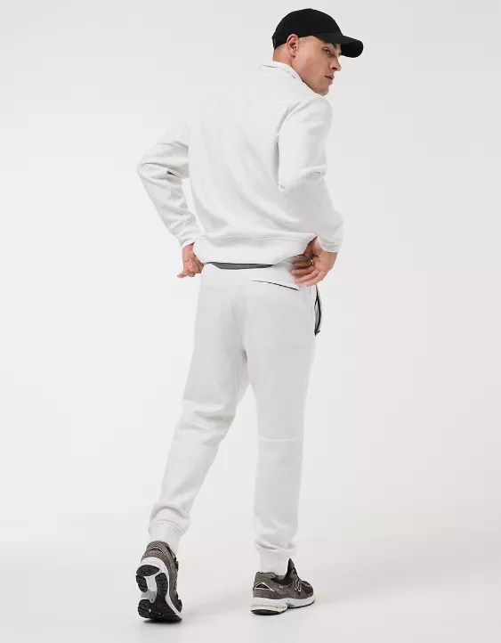 AE 24/7 Jogger - Image 3