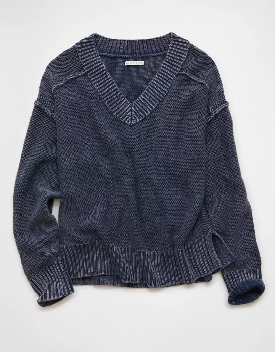 AE Long Weekend V-Neck Sweater - Image 3
