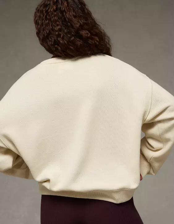 AE Relaxed Crew Neck Sweatshirt - Image 2