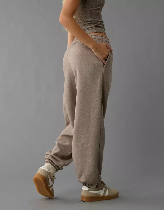 AE Everyday Luxe Sweatpant - Image 2