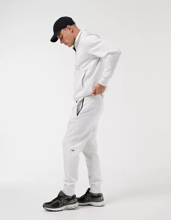 AE 24/7 Jogger - Image 5