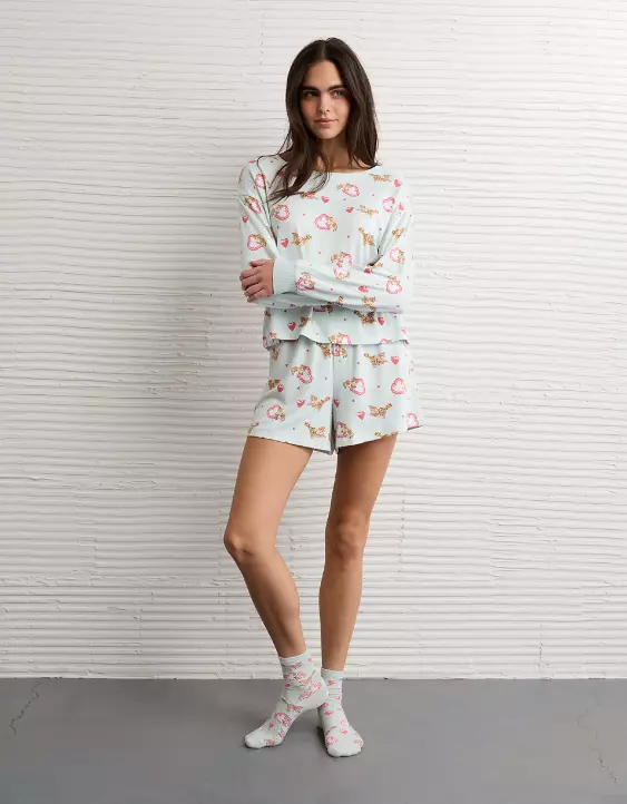 AE Valentine's Day Crew Socks - Image 2