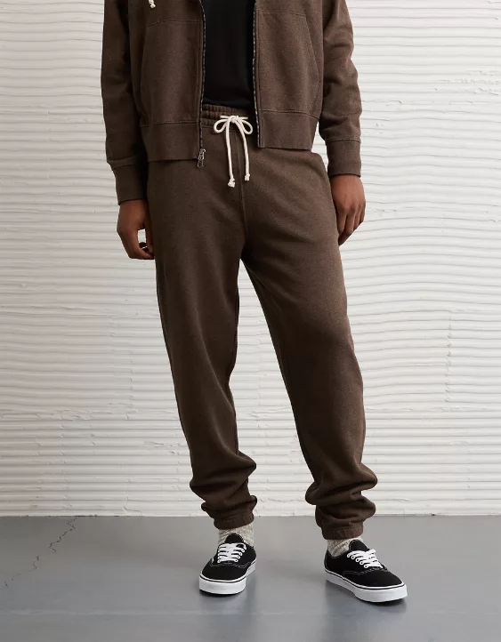 AE Laidback Luxe Heavyweight Sweatpant - Image 5