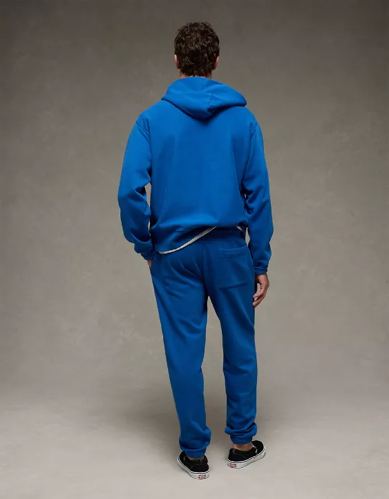 AE Laidback Luxe Heavyweight Sweatpant - Image 2
