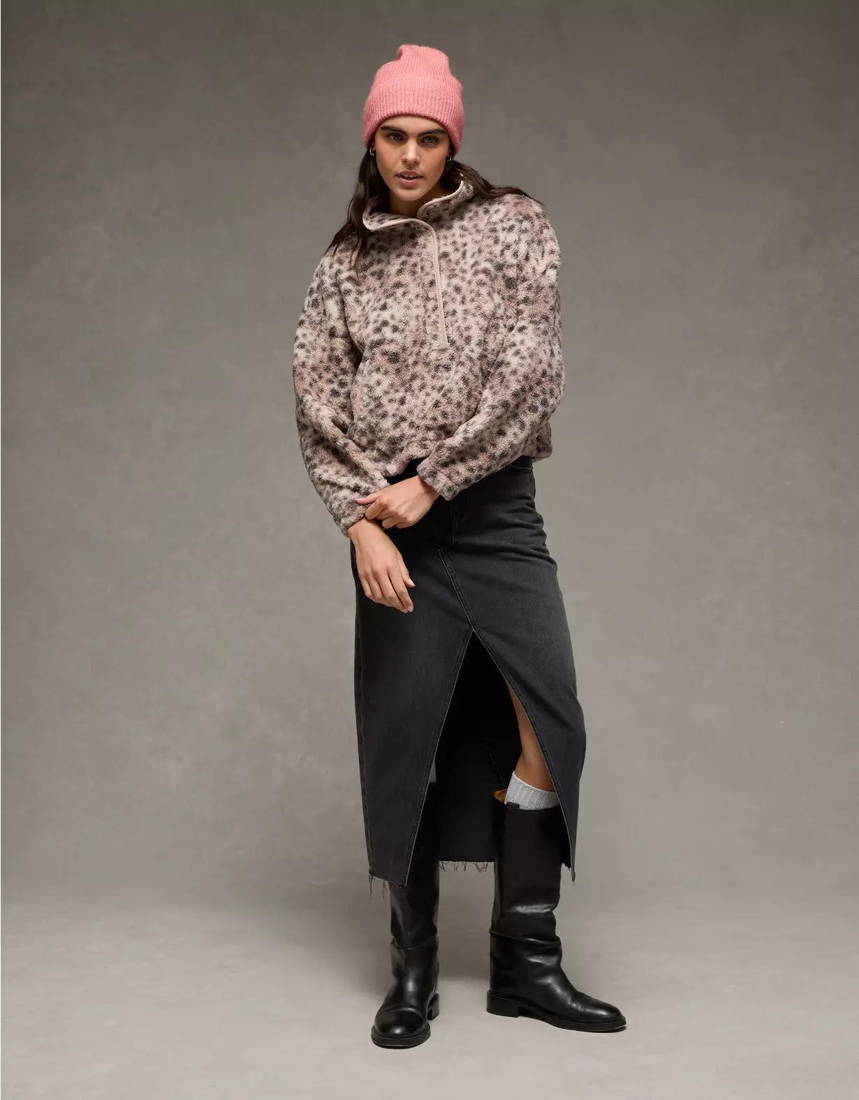 AE Sherpa Fleece Graphic Henley Sweatshirt