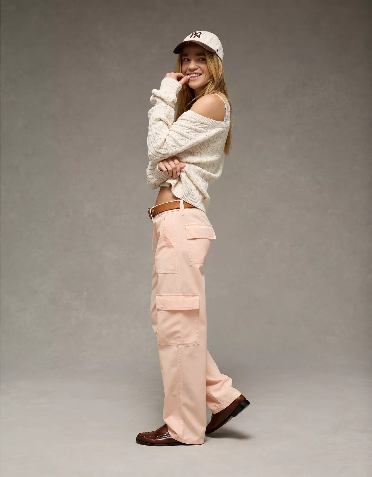 AE Low-Rise Baggy Straight Cargo Pant