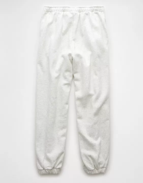 AE Everyday Luxe Sweatpant - Image 5